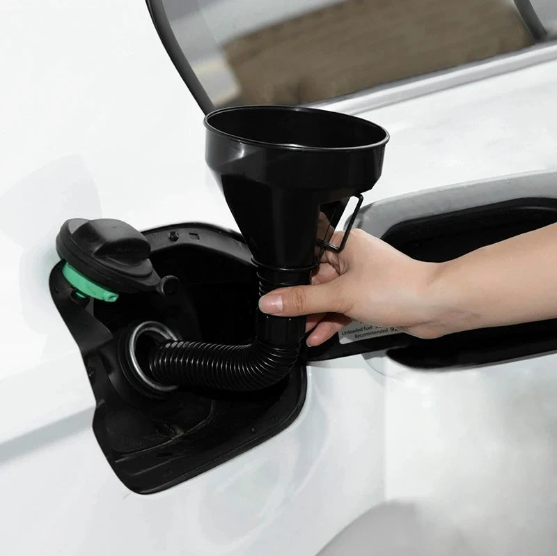 Entonnoir Télescopique Universel pour Huile et Liquides Auto